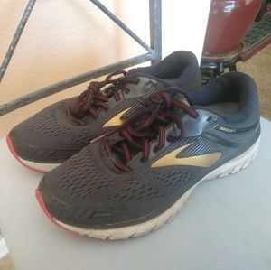 Brooks gts 18 mens sz 10